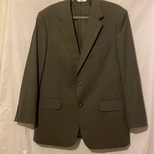 Mens Versini suit